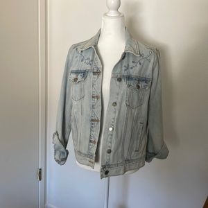 Old Navy embroidered denim jacket NWOT sz M